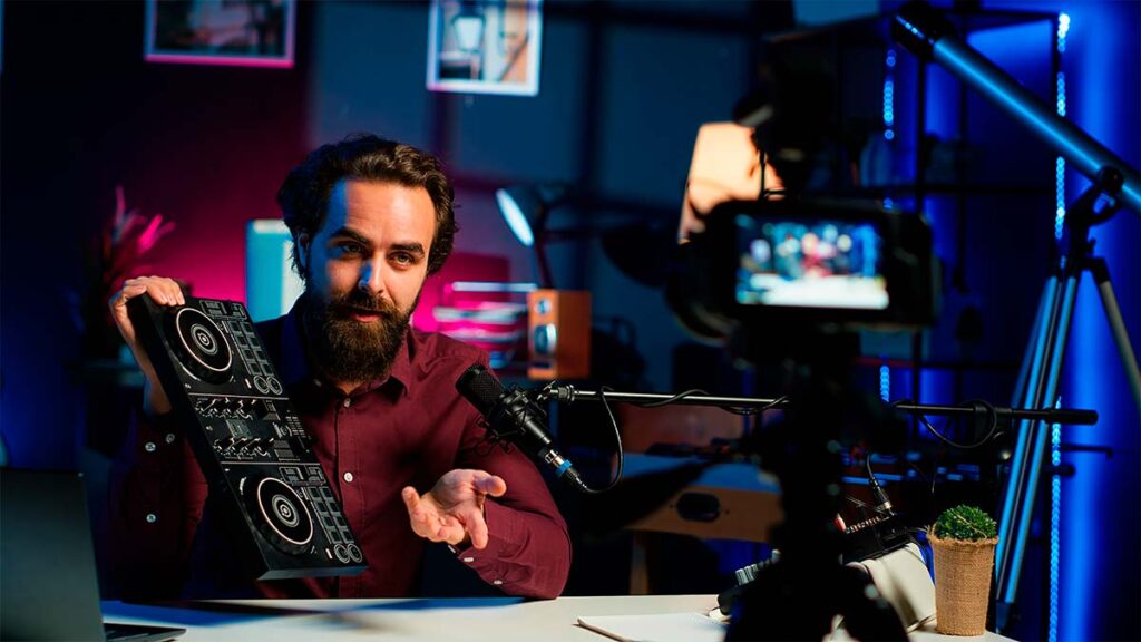 Que hace un auxiliar de producción Audiovisual y donde puede laborar